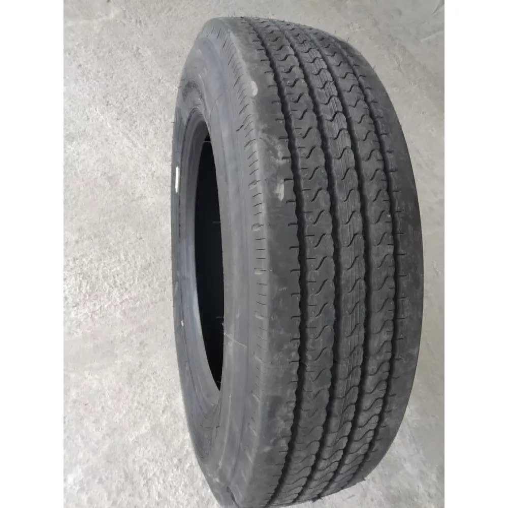 Грузовая шина 255/70 R22,5 Long March LM-120 16PR в Лянторе